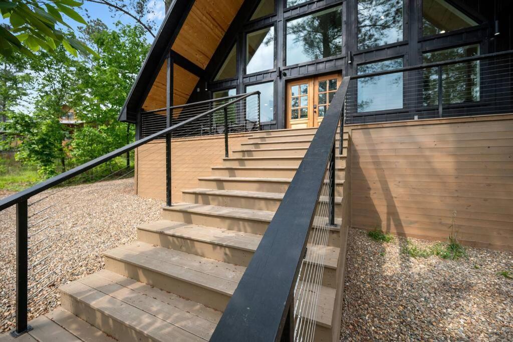 The Noble House! * Broken Bow